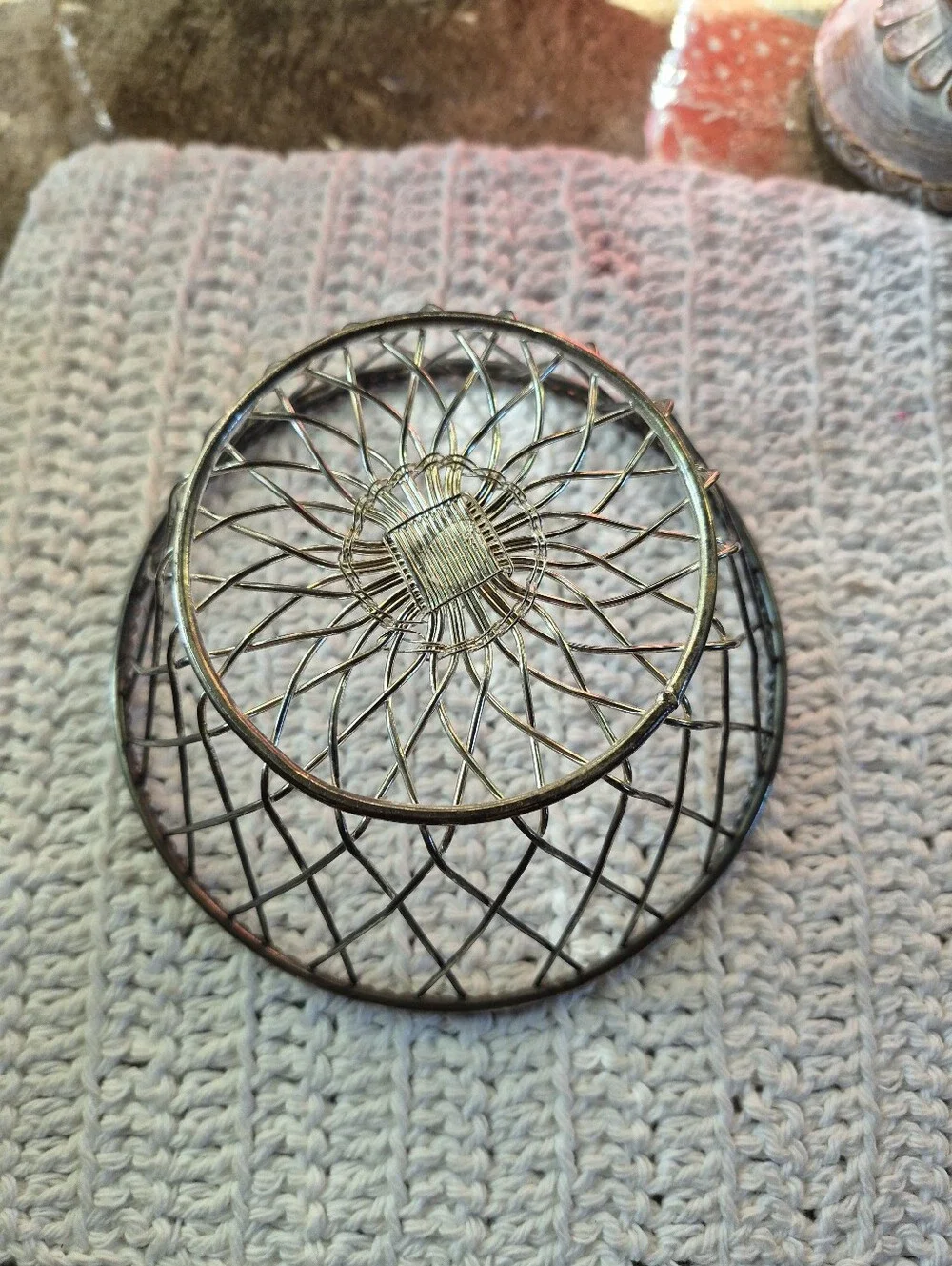 🌿5/$25 Vintage Small Metal Silver-Plated Woven Basket
